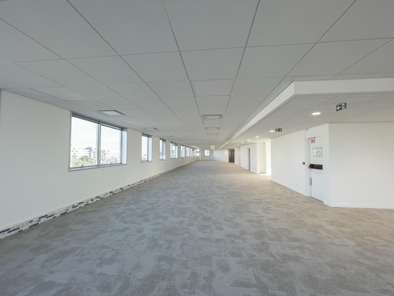 Bureau Paris 2218m² Location bureau Paris OLBUR2101695 3